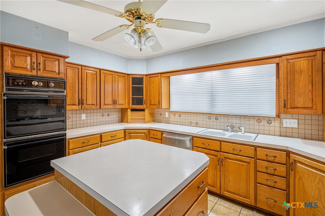 3013 El Camino Drive Property Photo 19