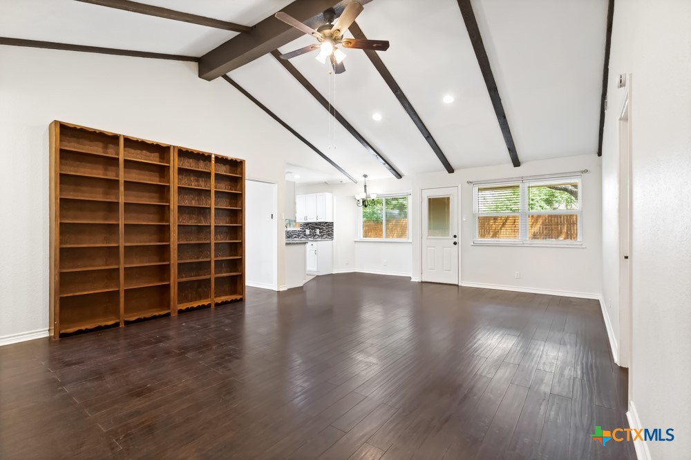 115 Da Gama Property Photo 6