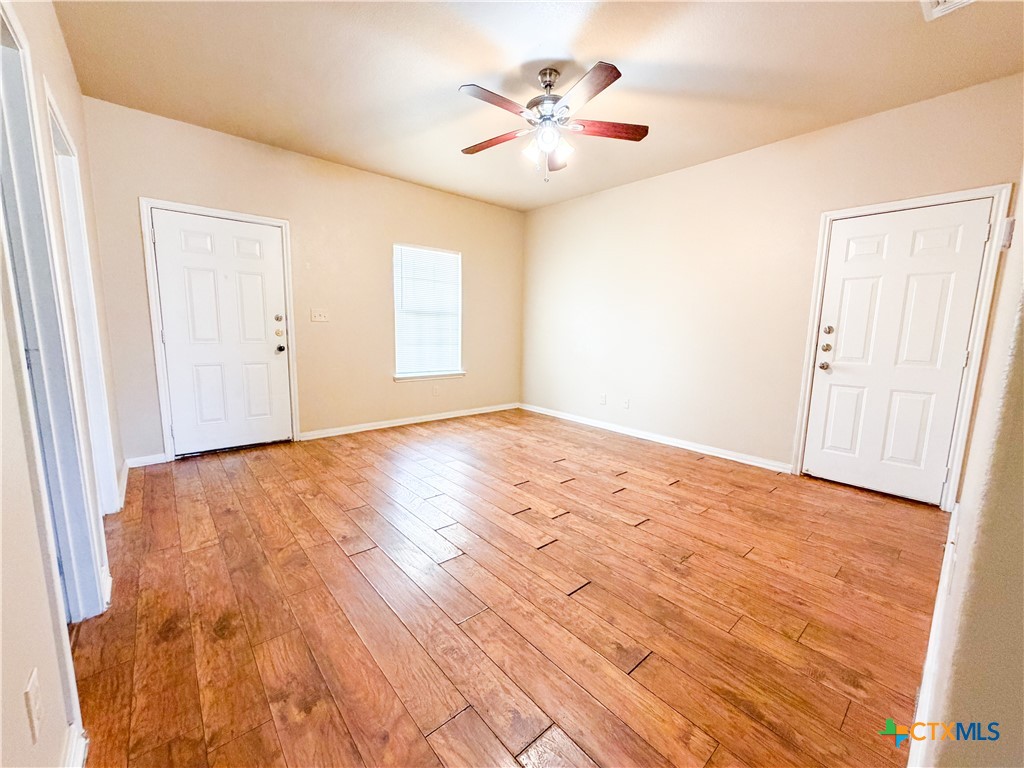 3011 Baldwin Loop Property Photo 4