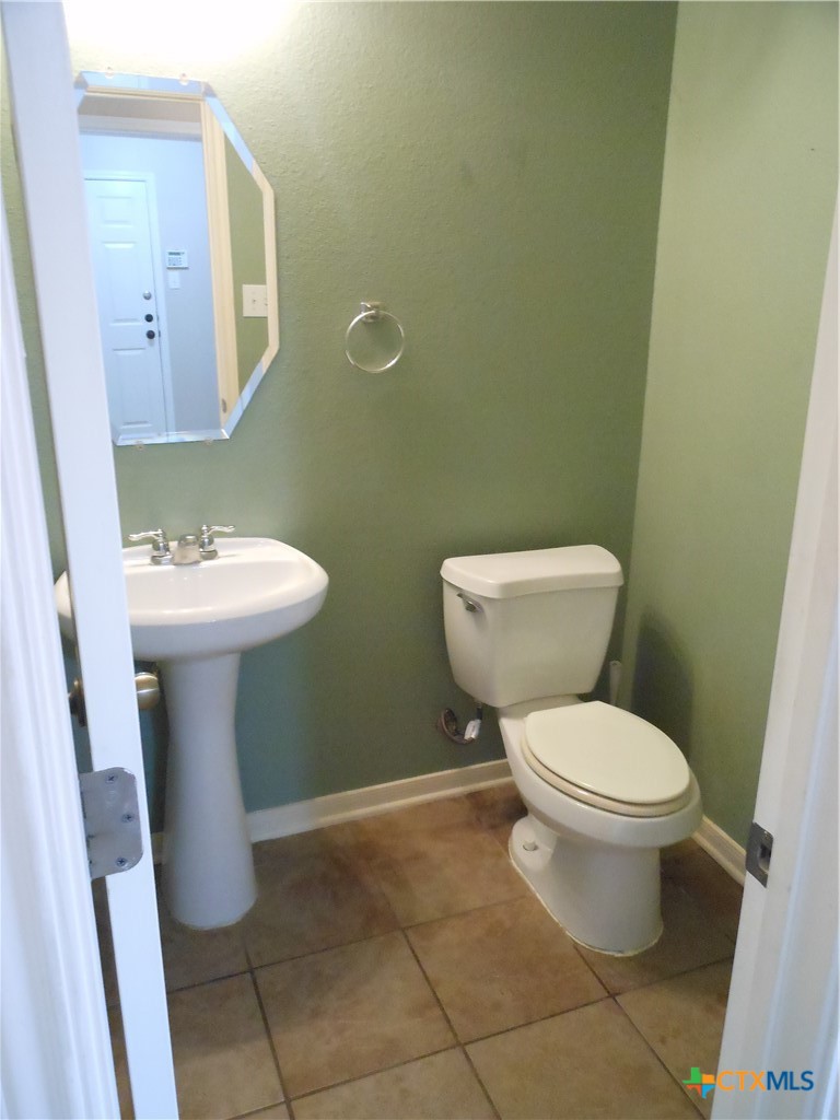 312 Sparrow Property Photo 10