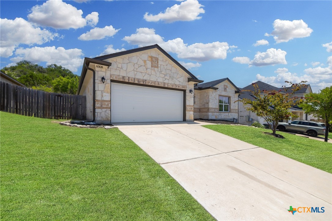 6308 Blayney Drive Property Photo 4