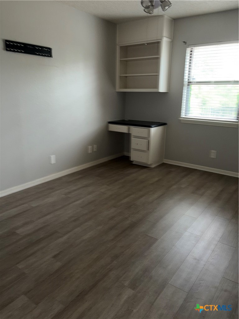 1413 S Roy Reynolds Drive Property Photo 3