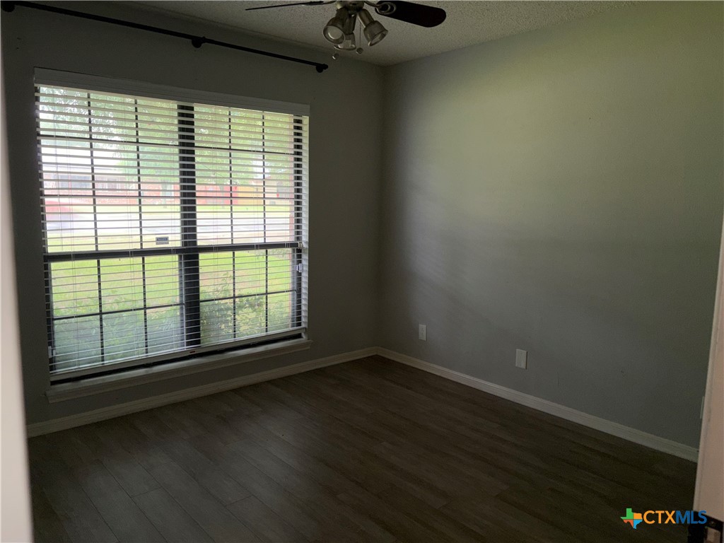 1413 S Roy Reynolds Drive Property Photo 5