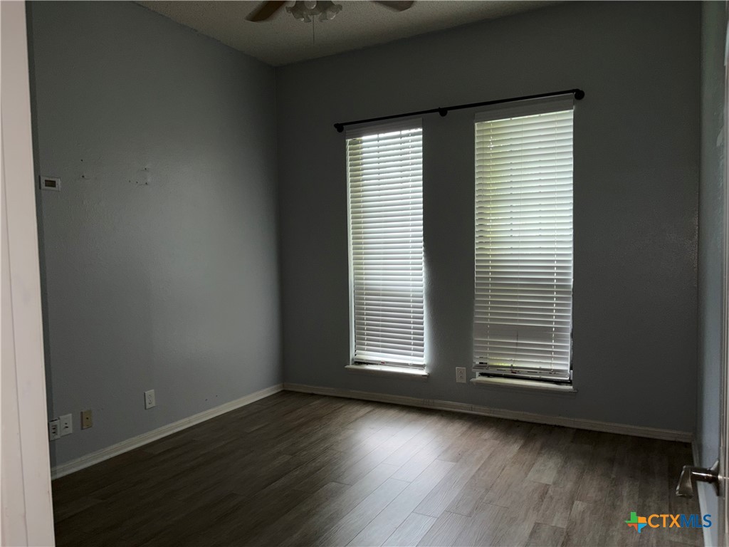 1413 S Roy Reynolds Drive Property Photo 6