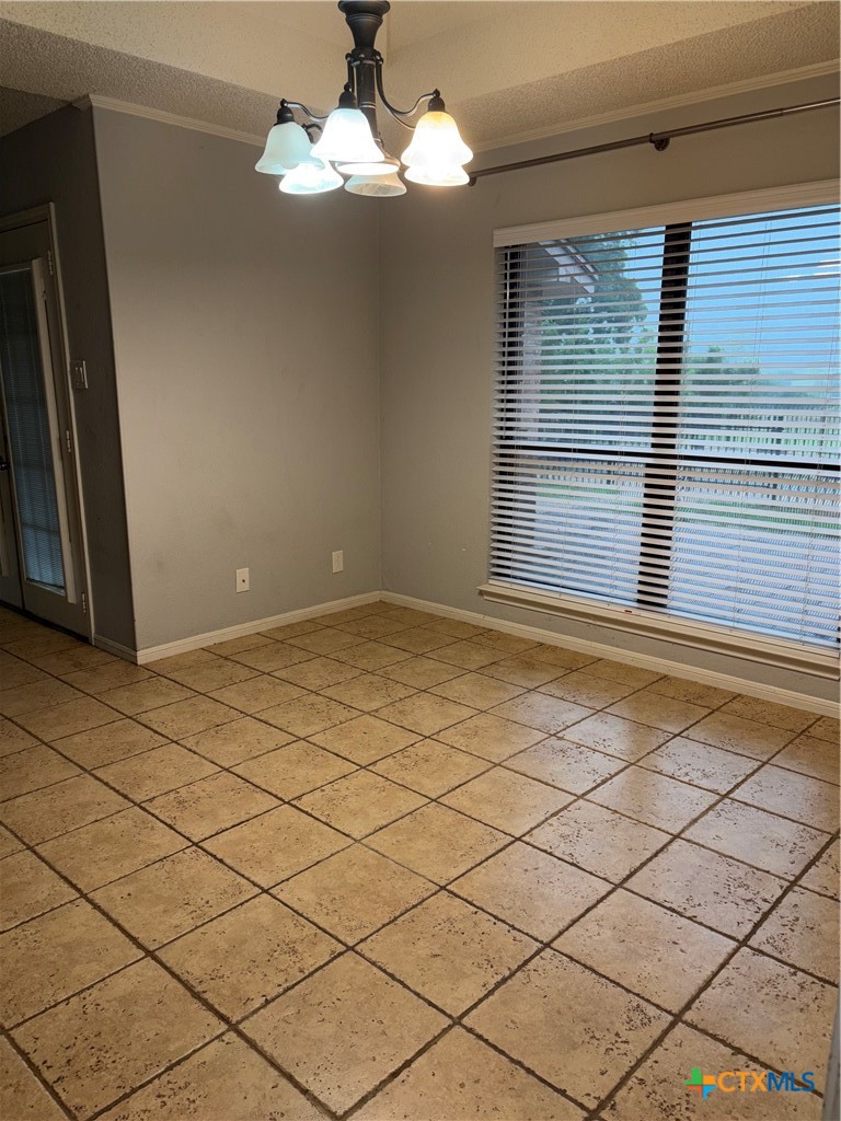 1413 S Roy Reynolds Drive Property Photo 12