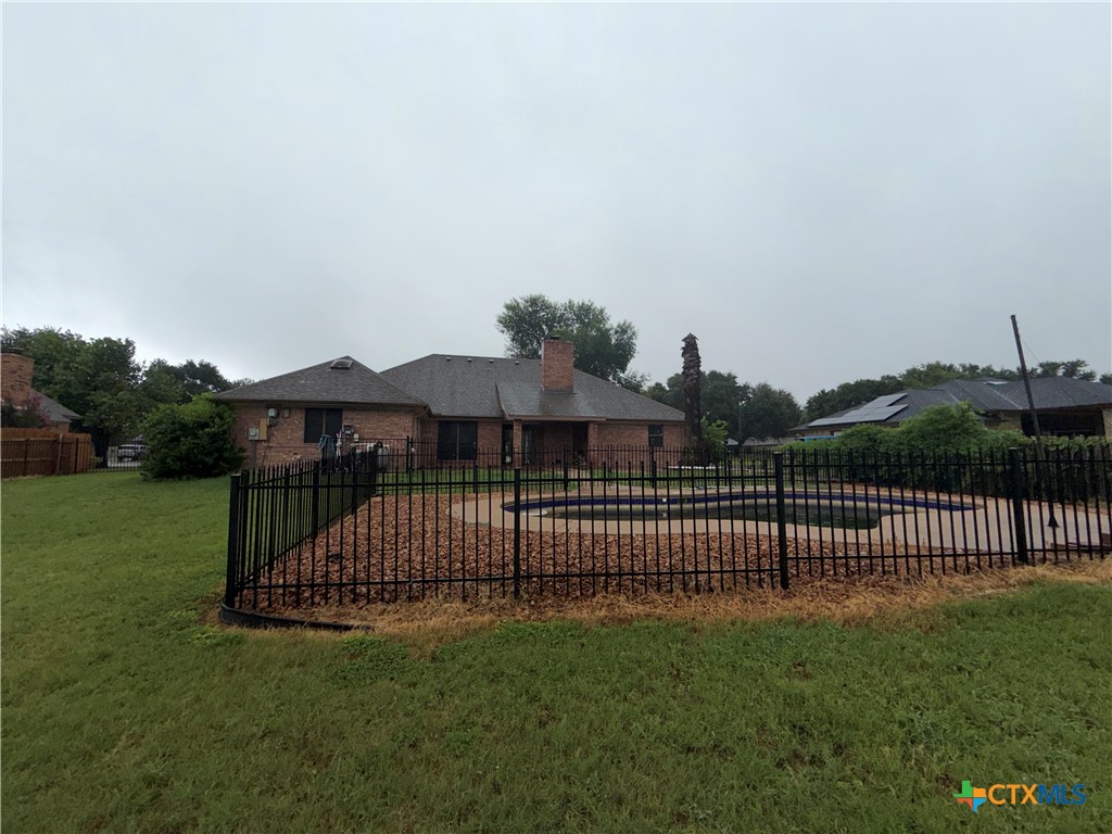 1413 S Roy Reynolds Drive Property Photo 16