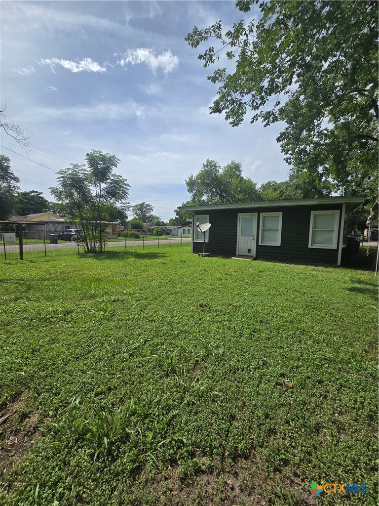 1501 E Rosebud Avenue Property Photo 15