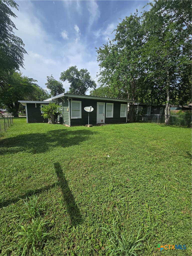 1501 E Rosebud Avenue Property Photo 16