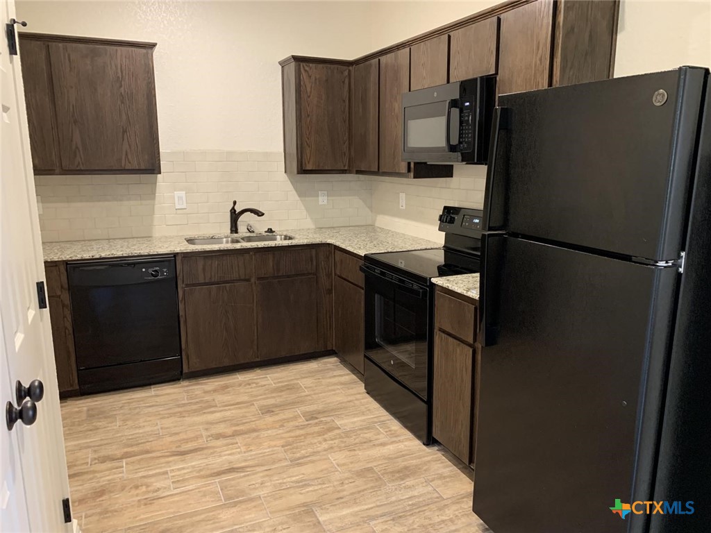 2412 Alterman Drive A Property Photo 5