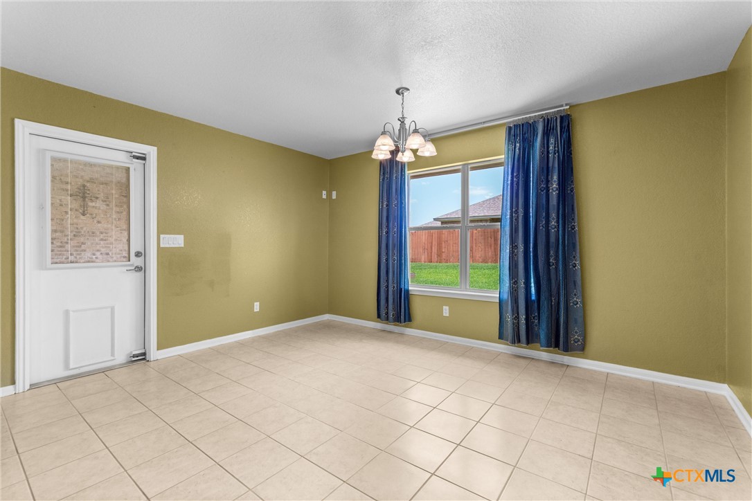3709 S Llano Estacado Court Property Photo 8