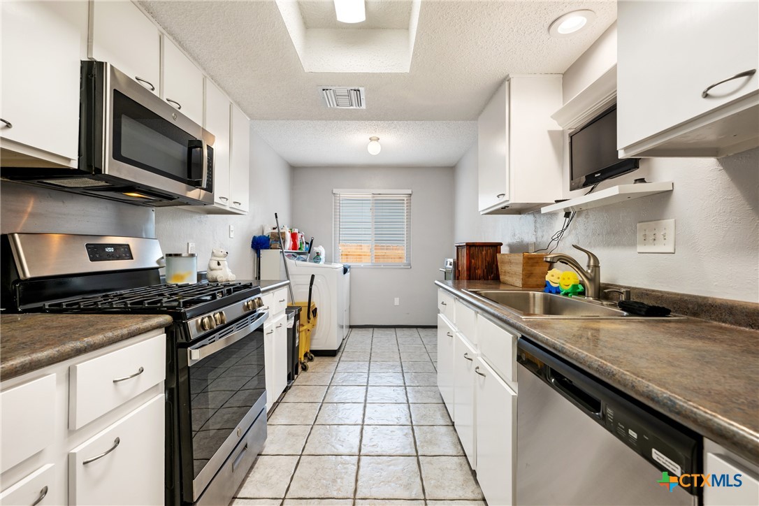 7805 Wakefield Drive Property Photo 12