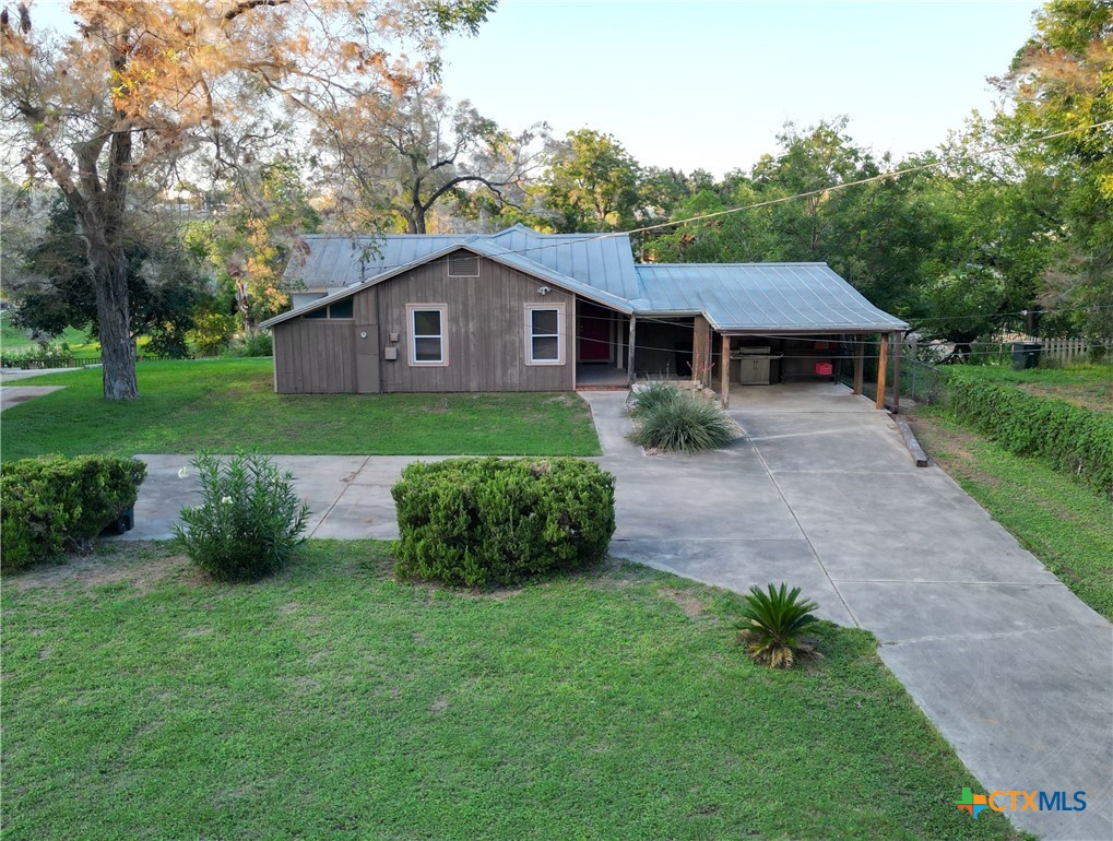 1695 Kuehler Avenue Property Photo 1