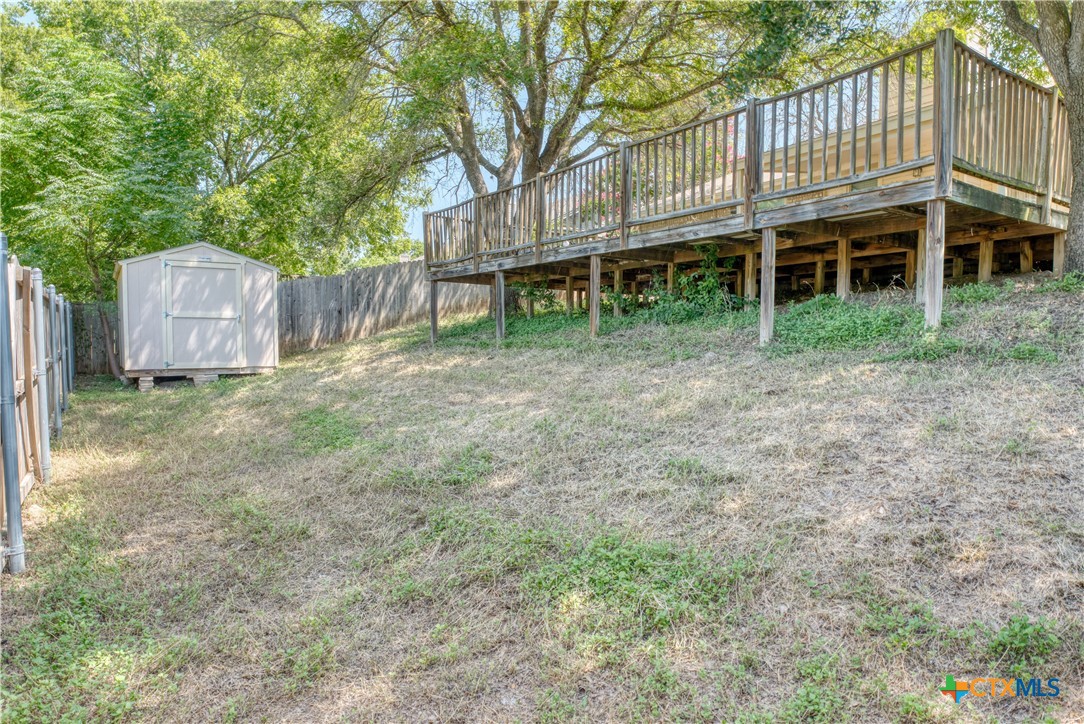 220 Atkinson Avenue Property Photo 30