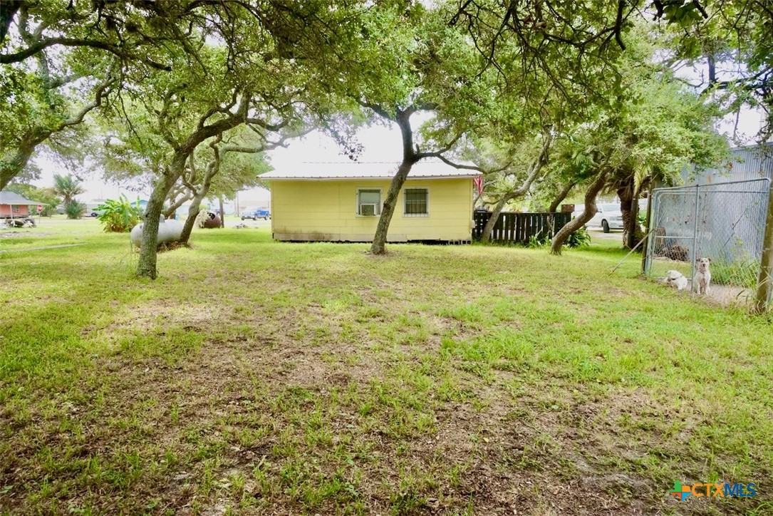 706 W Jefferson Avenue Property Photo 5