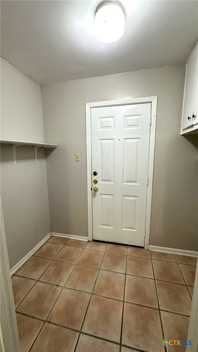 708 Creek Street Property Photo 7
