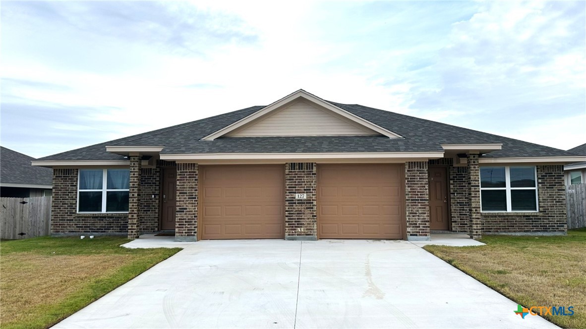 127 Cameron Drive B Property Photo 1