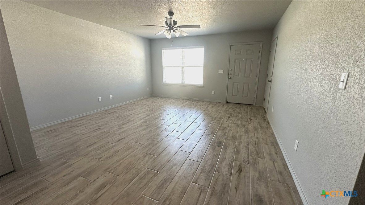 127 Cameron Drive B Property Photo 4