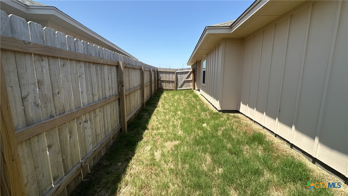 127 Cameron Drive B Property Photo 13