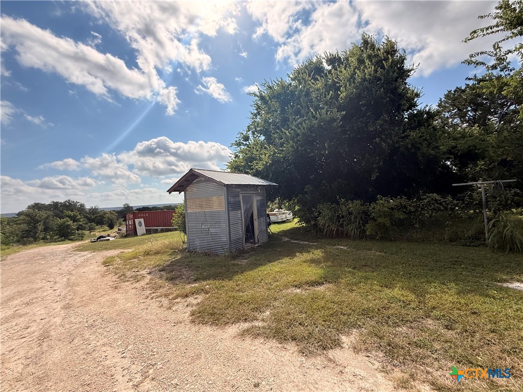 231 County Road 4953 Property Photo 15