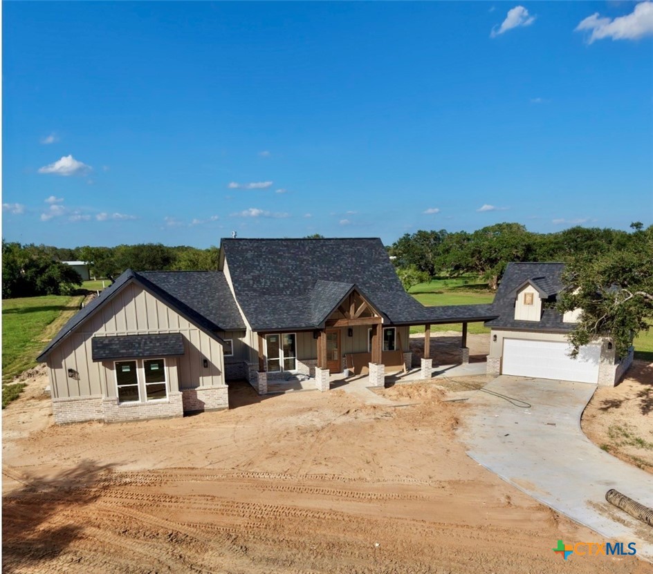13 Center Tree Drive Property Photo 9