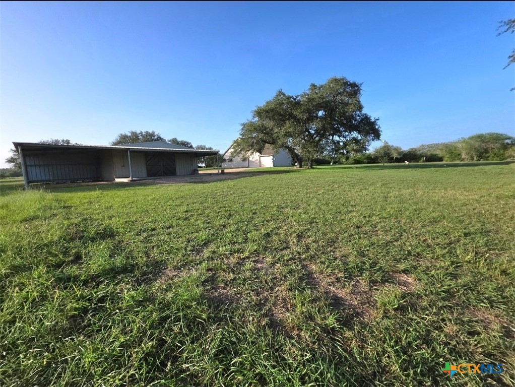 565 E Ward Street Property Photo 3
