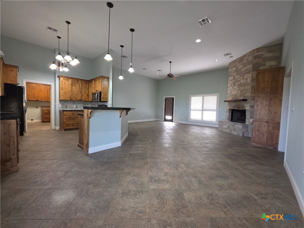 565 E Ward Street Property Photo 15