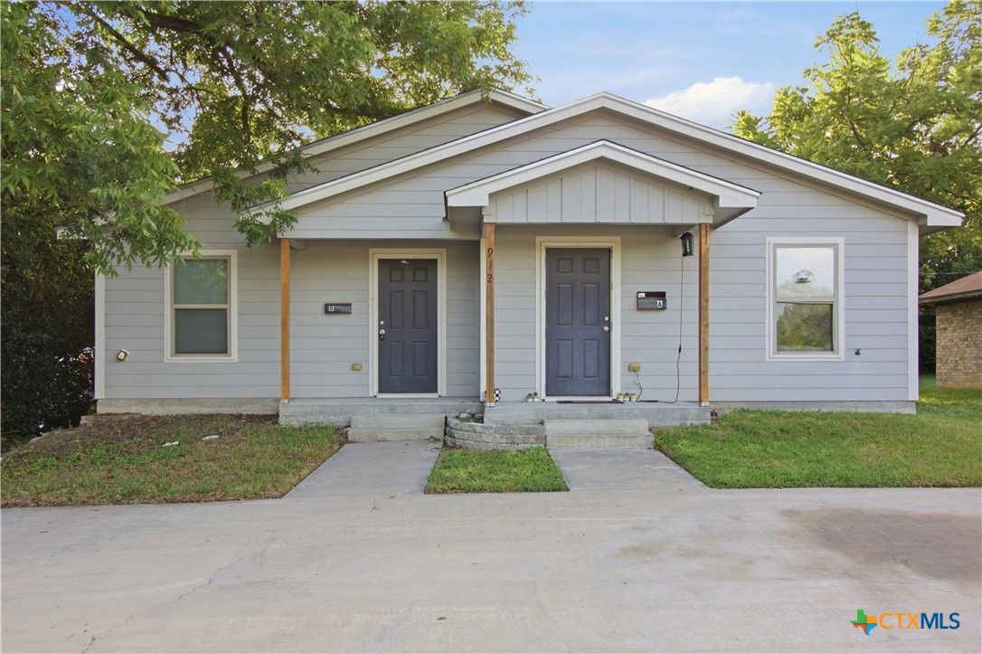 912 S 6th Street B Property Photo 1
