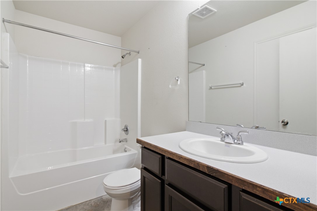912 S 6th Street B Property Photo 12