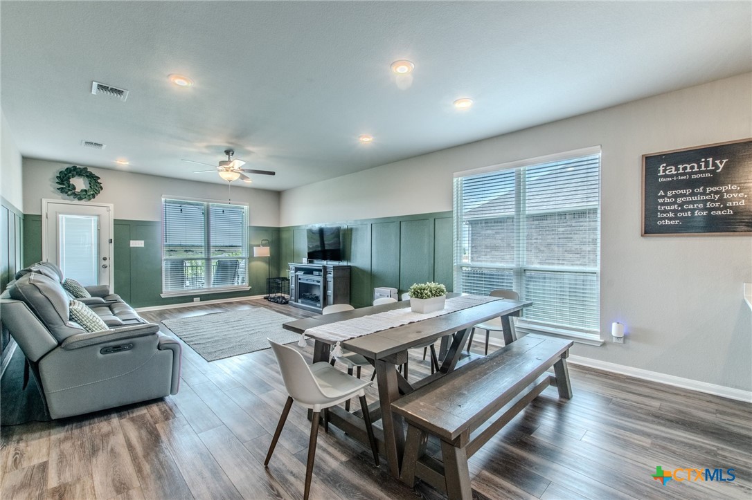 7514 Broadmoor Cove Property Photo 3