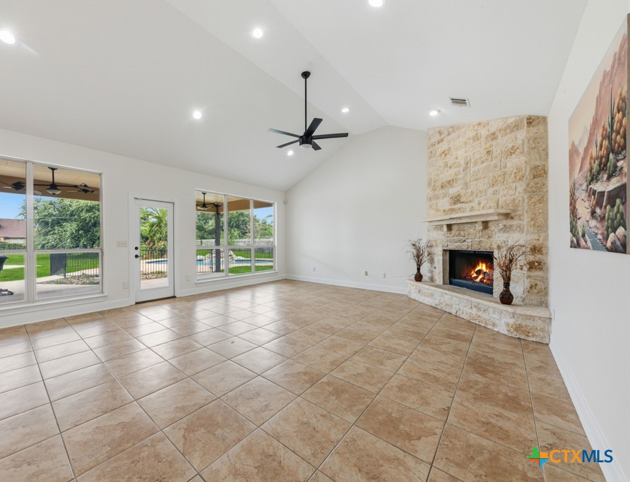 200 Texas Country Drive Property Photo 9