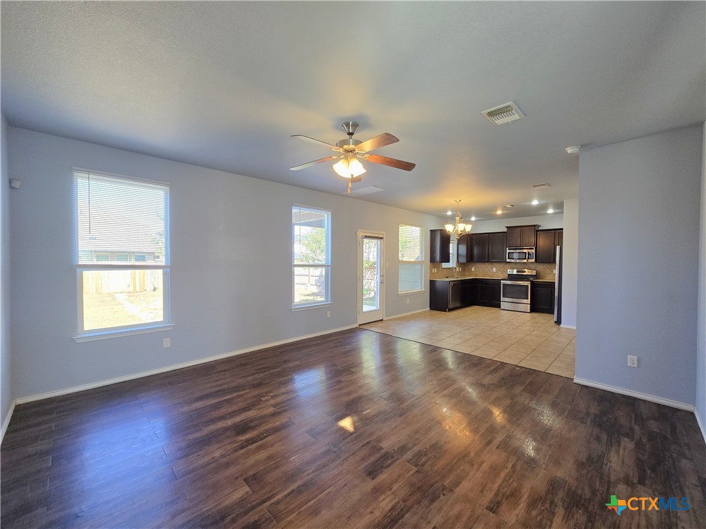9613 Adeel Drive Property Photo 6