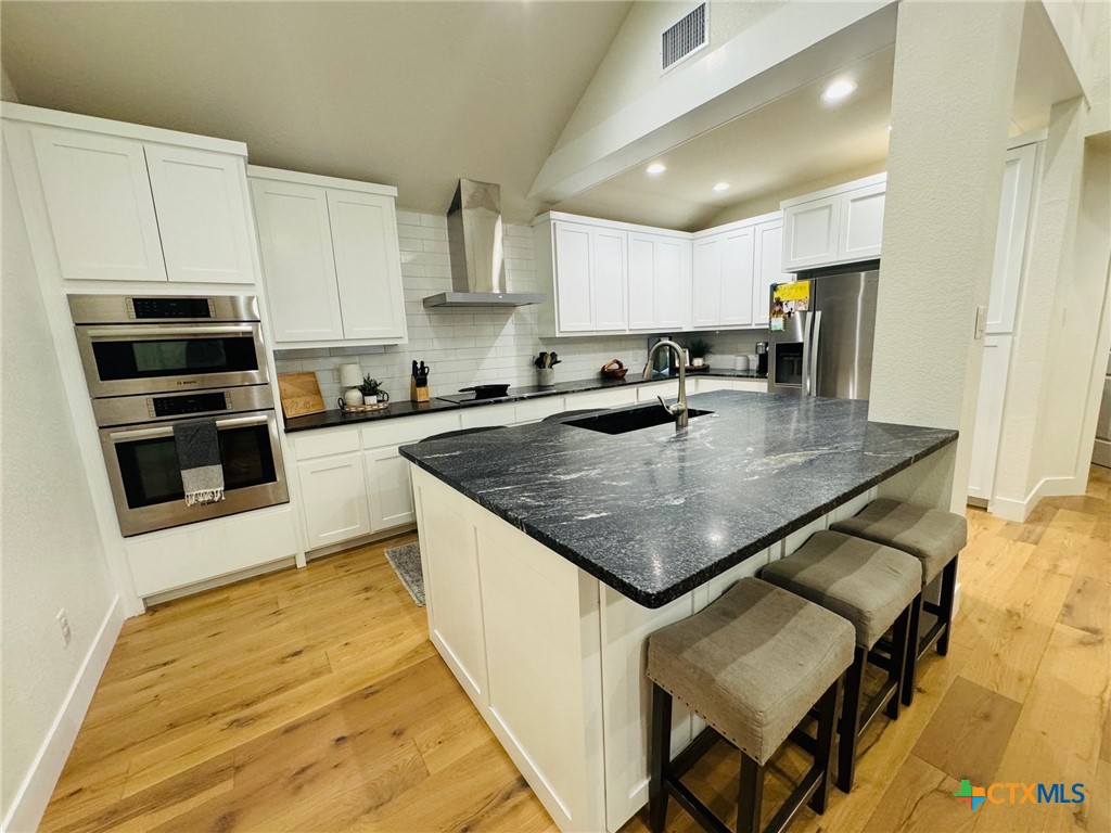 1234 Bluff Creek Circle Property Photo 4