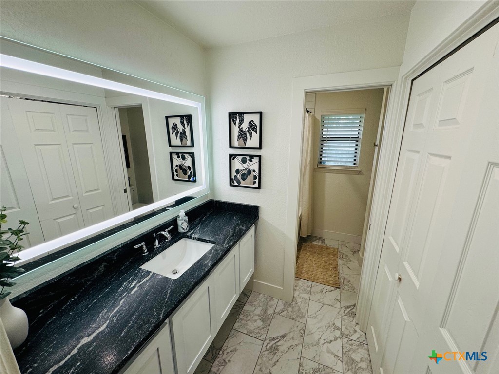 1234 Bluff Creek Circle Property Photo 8