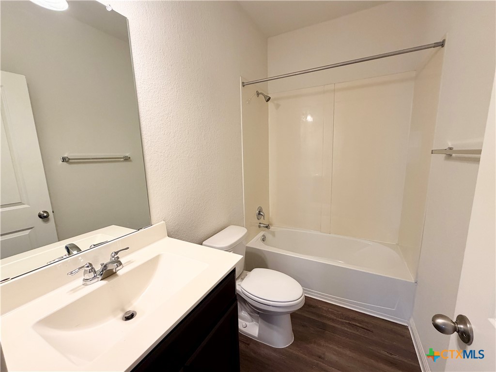 360 Bell Rings Drive Property Photo 7