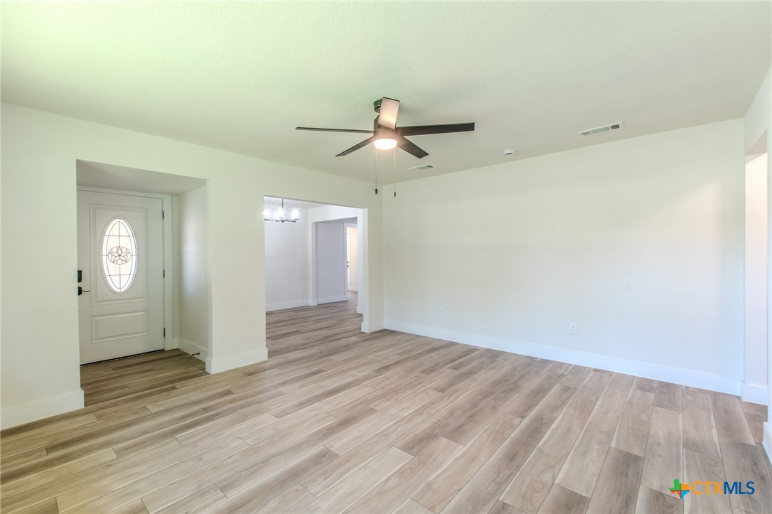 2808 W Avenue P Property Photo 5