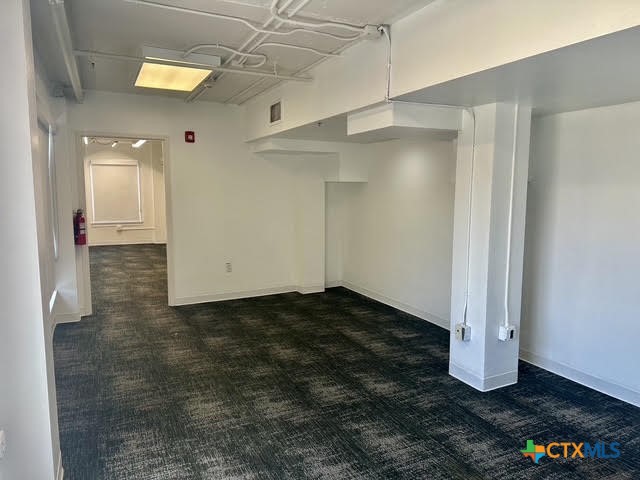 217 S River Street 200 Property Photo 10