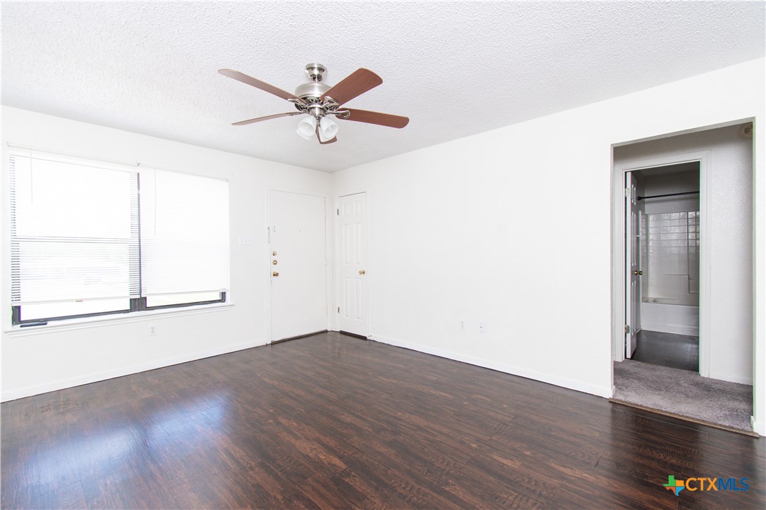 142 Wolf Road D Property Photo 3