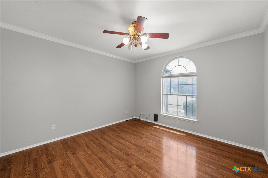 570 Crossland Drive Property Photo 7
