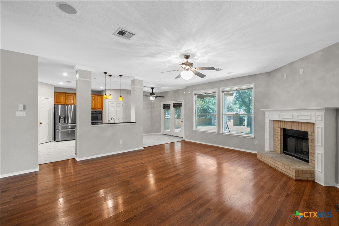 570 Crossland Drive Property Photo 11
