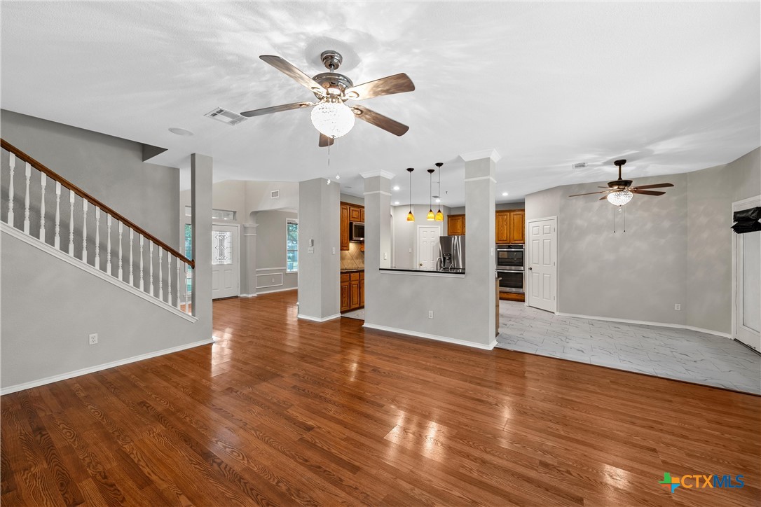 570 Crossland Drive Property Photo 12