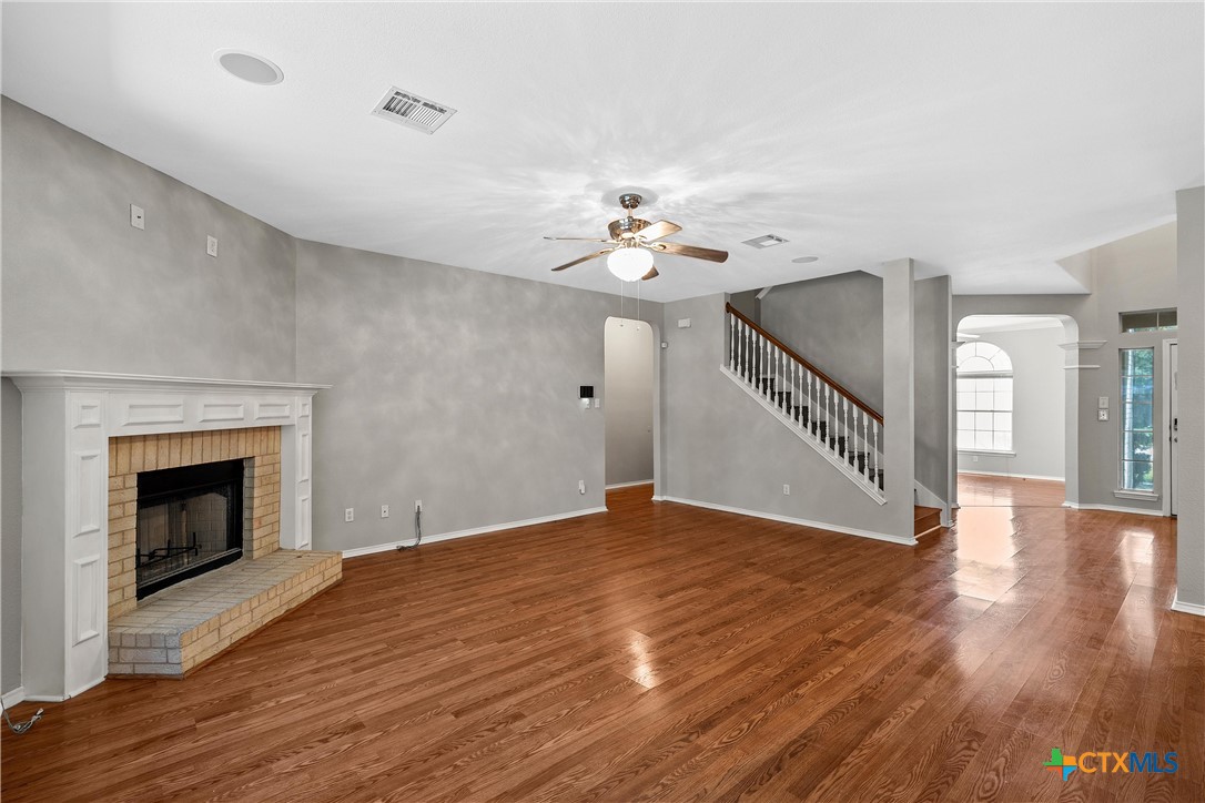 570 Crossland Drive Property Photo 13