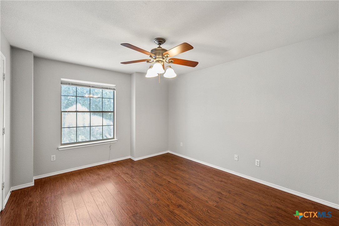 570 Crossland Drive Property Photo 14