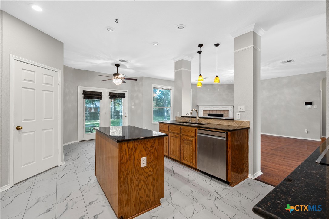 570 Crossland Drive Property Photo 18