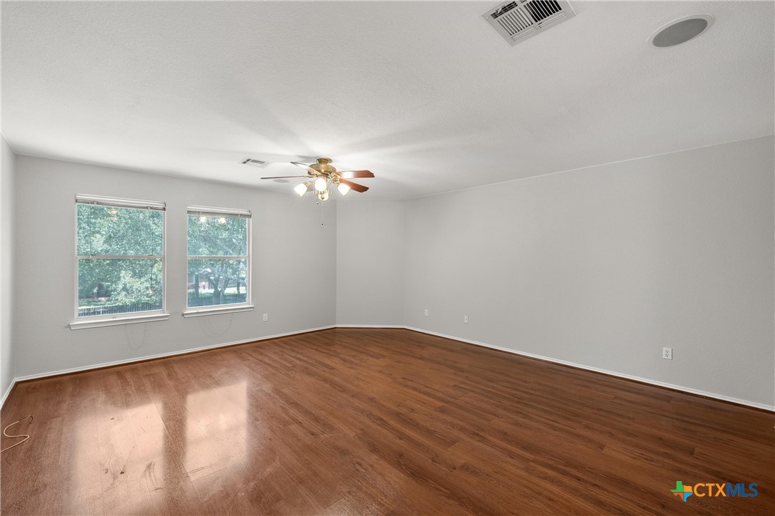 570 Crossland Drive Property Photo 28