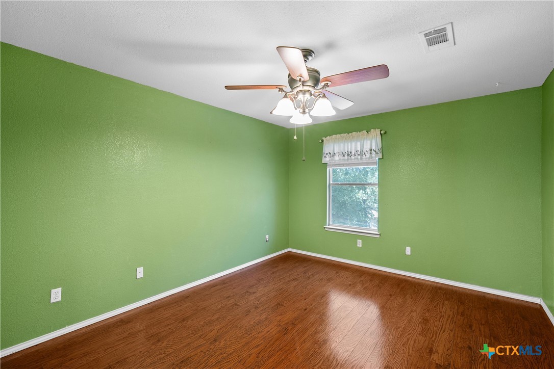 570 Crossland Drive Property Photo 33