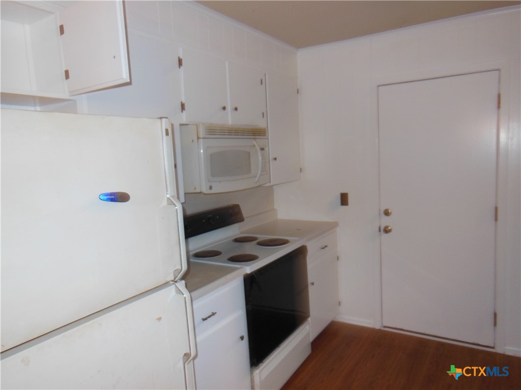 505 Buttercup 507 Property Photo 4