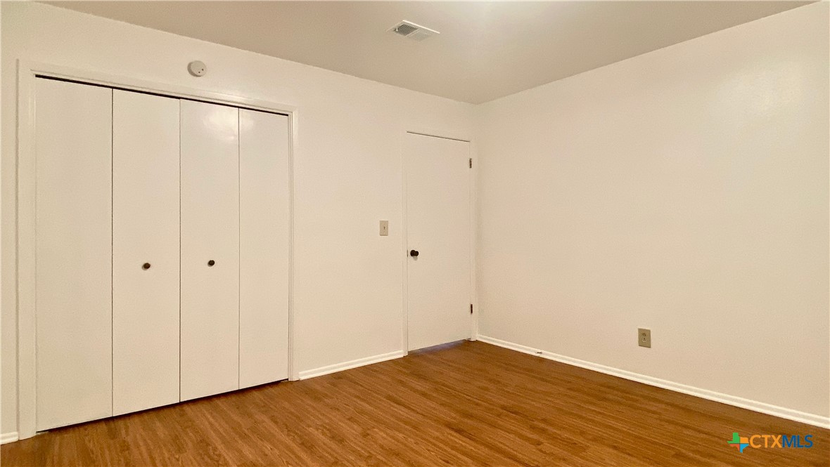 505 Buttercup 507 Property Photo 13