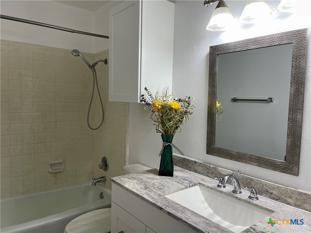 505 Buttercup 507 Property Photo 14