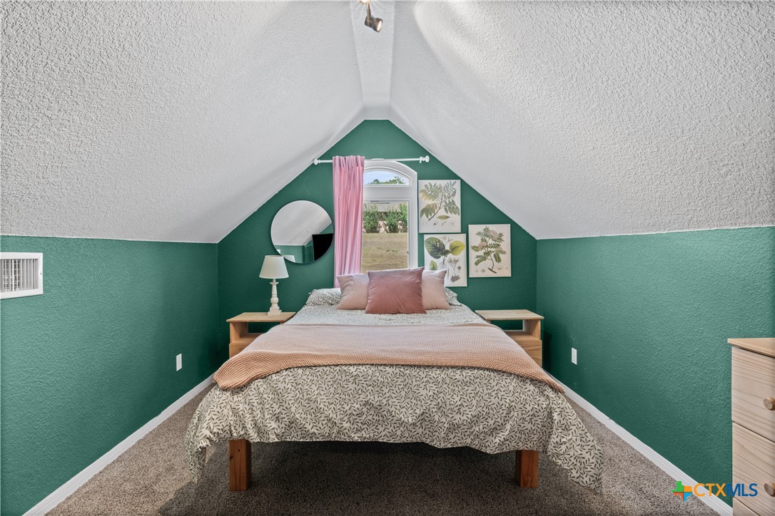 413 Hallmark Circle Property Photo 27