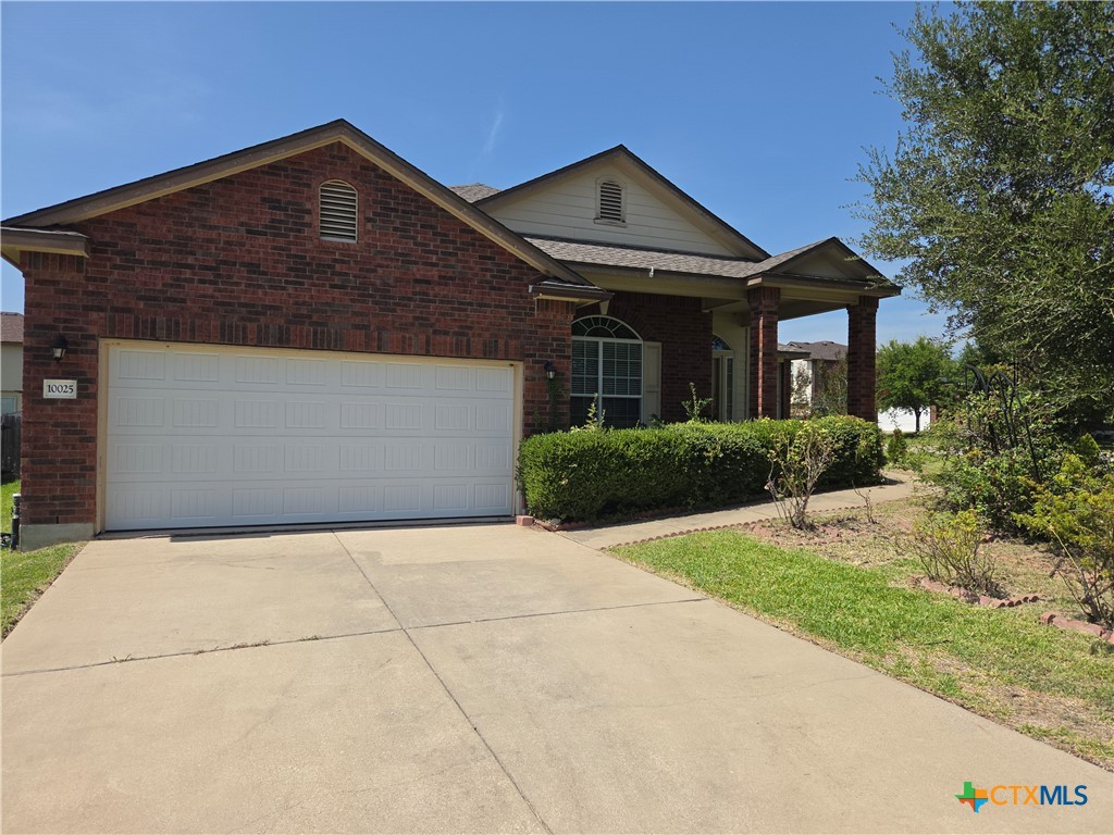 10025 Birch Tree Drive Property Photo 1